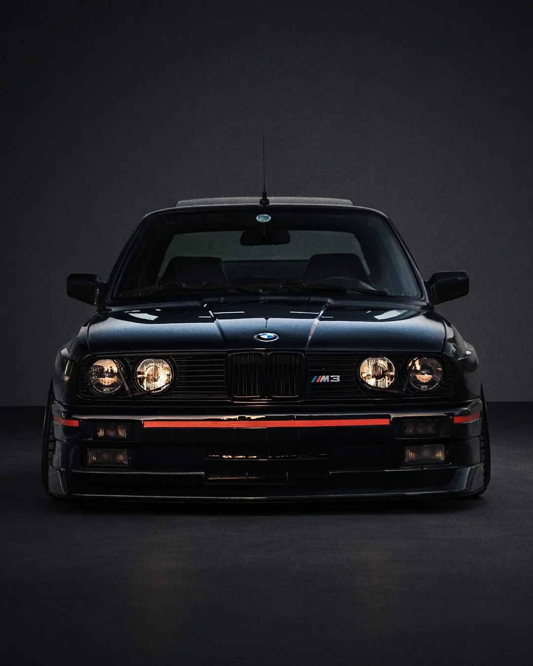 BMW E30 M3 — Front Profile