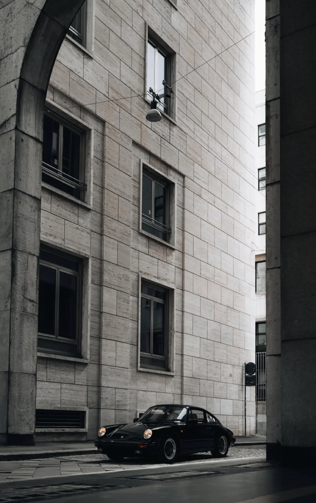 Black Porsche 911 Urban Architecture